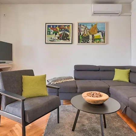 Crassula Semesterbostad