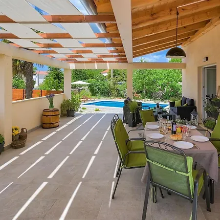 Semesterbostad Crassula *